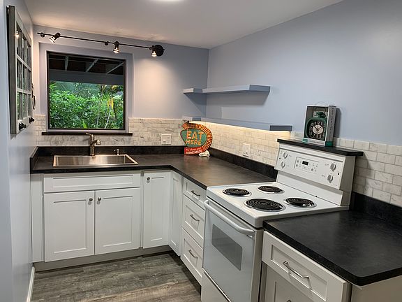 4th image of 1284 Puualoha St #1