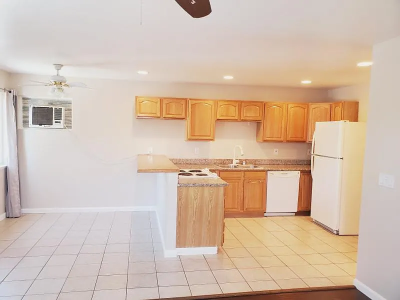 1009 Ridge Park Dr photo 1