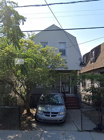 1st image of 1618 Redfern Ave