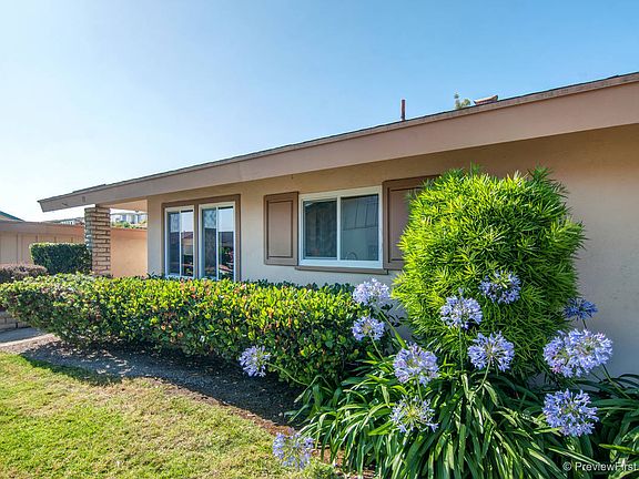 2nd image of 3615 Vista Bella Unit 17