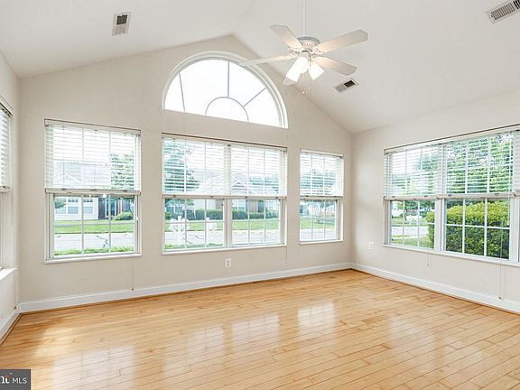 5th image of 6255 Autumn Leaf Dr