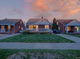12984 Callender St, Southgate, MI 48195