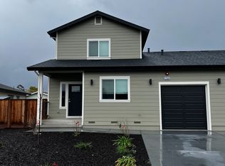 3693 Hemlock St, Santa Rosa, CA 95403