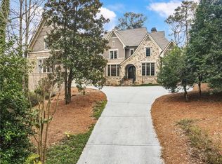 927 Buckingham Cir NW, Atlanta, GA 30327