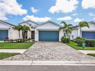 9052 Saint Lucia DR, NAPLES, FL 34114