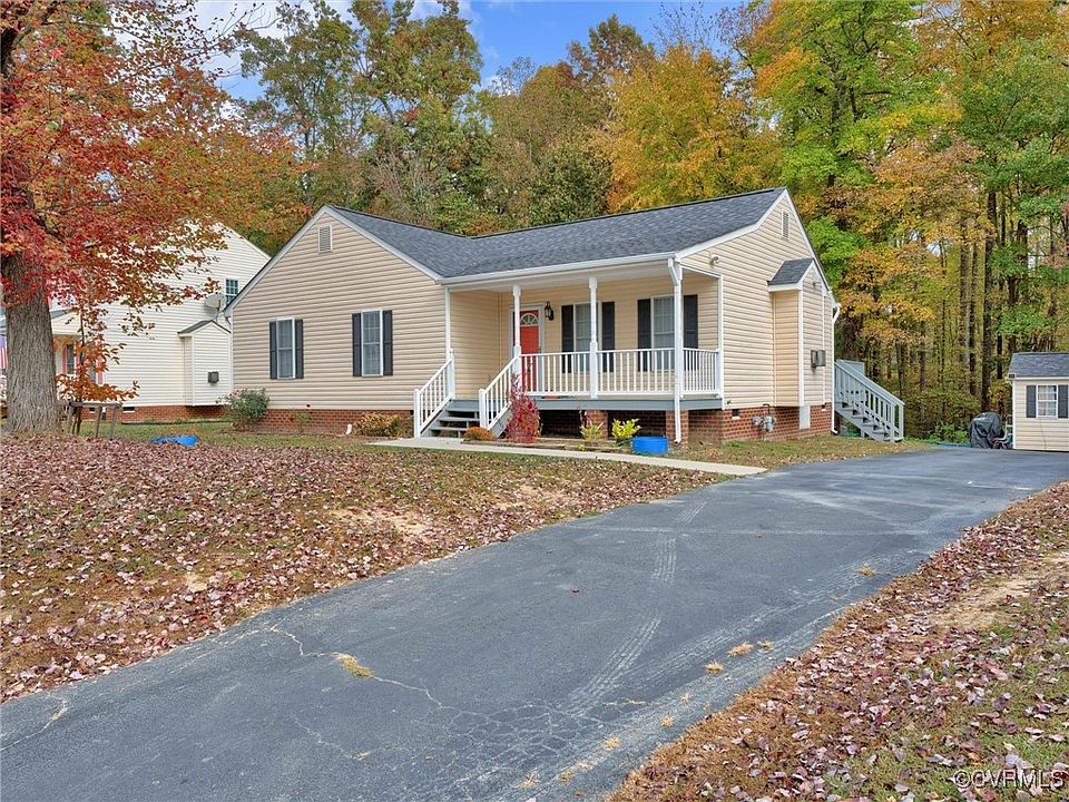 1st image of 8567 Woodlake Dr