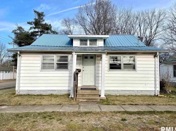 728 W Parish St, Harrisburg, IL 62946