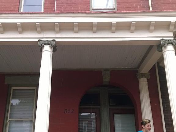 3rd image of 802 W Clay St #B