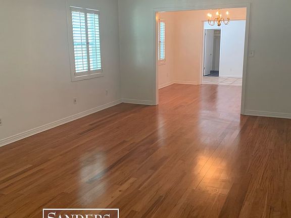 4th image of 207 W Davis Blvd