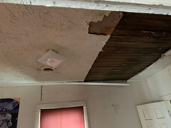 2nd image of 721 Taylor St