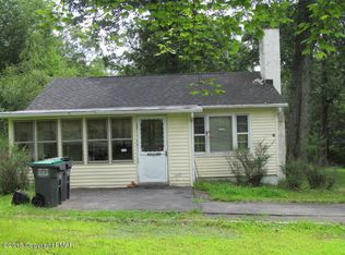 1264 W Sugar Mountain Rd, Bushkill, PA 18324