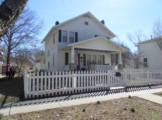 327 S Maple St, Ottawa, KS 66067