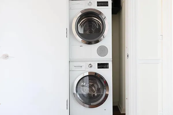 Rented by Nest Seekers International | media 13