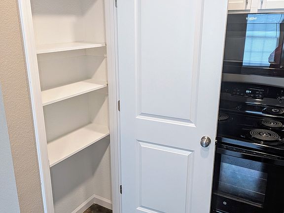 5th image of 4302 Holcomb Dr #407