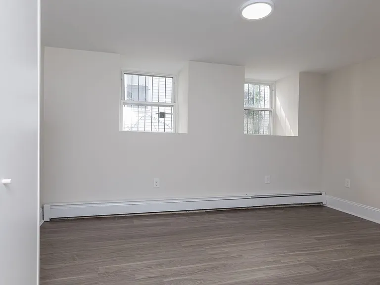 16 Parker Hill Ave #12 — Photo 2