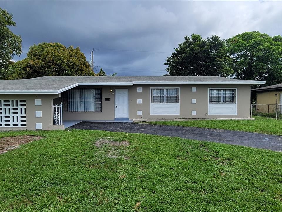 1st image of 2921 NW 189th St