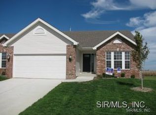 624 Ember Crest Dr, Fairview Heights, IL 62208