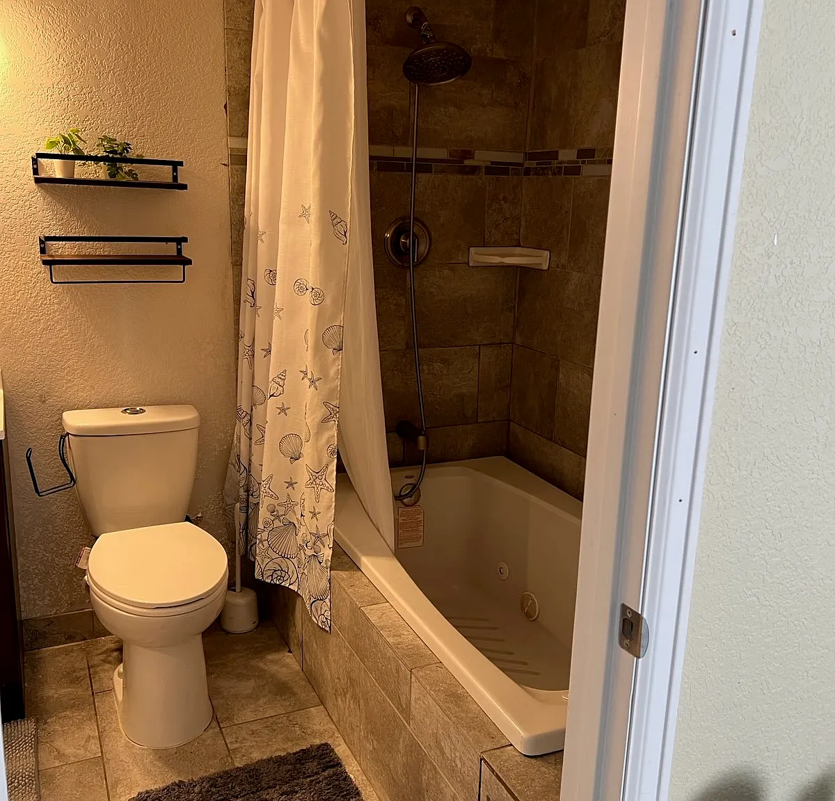 E 107th Pl, Commerce City — Photo 4