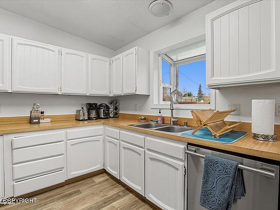 2nd image of 2601 W 32nd Ave