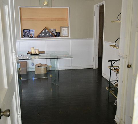 3rd image of 703 E 98th St