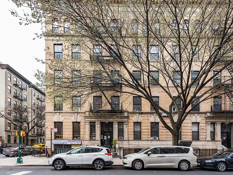 411 Manhattan Ave #9 — Photo 25