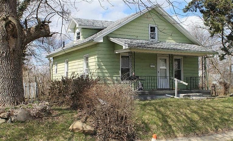 1st image of 767 Crestmore Ave