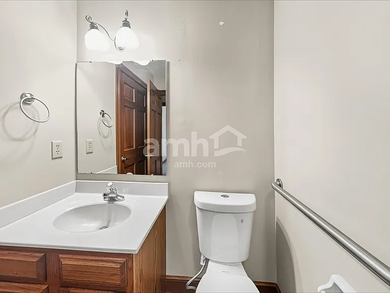1121 New Harmony Dr — Photo 14