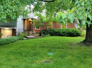 8009 Rosehill Rd, Lenexa, KS 66215