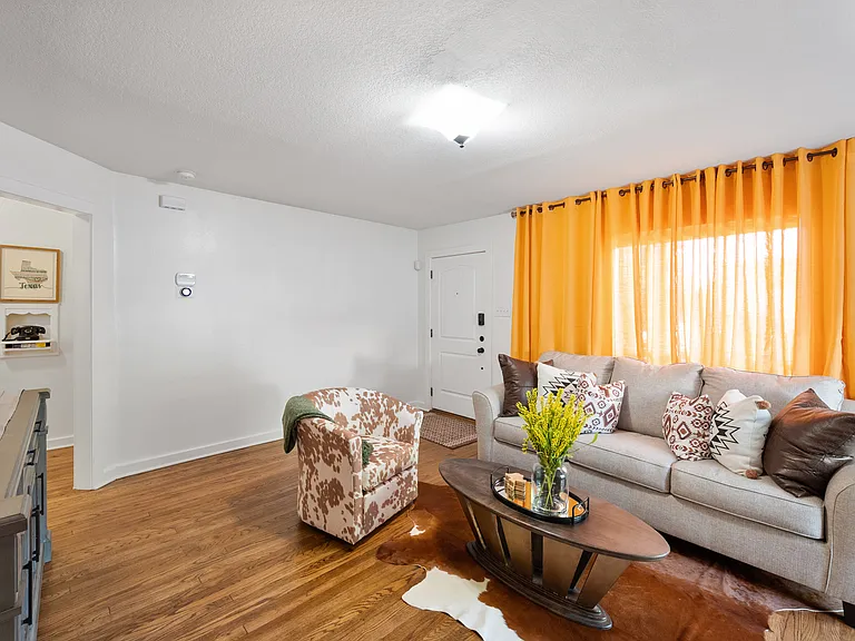 3728 Collinwood Ave — Photo 6