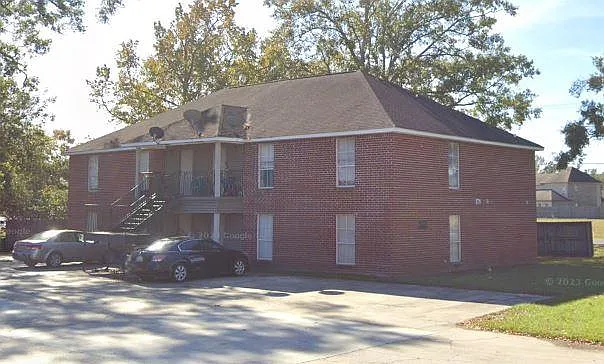 3 bed, 1200 sqft, $1,395 — Photo 3