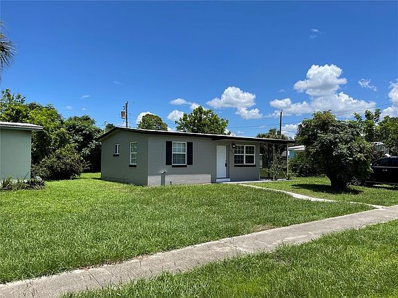 2nd image of 8496 Porto Bello Ave