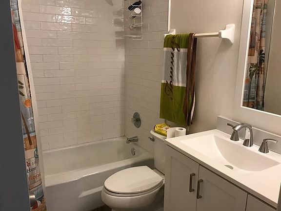 3rd image of 5837 Queen Elizabeth Way APT 4