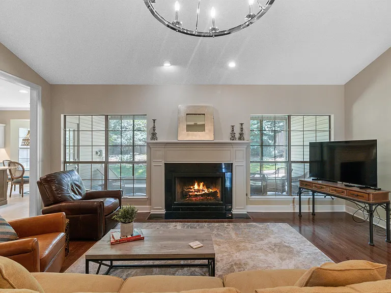 13717 Napoleon Rd — Photo 7