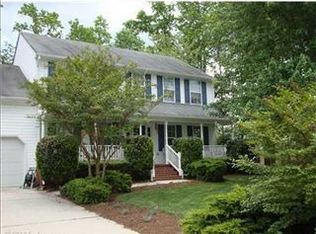 910 Catrina Ln, Chesapeake, VA 23322