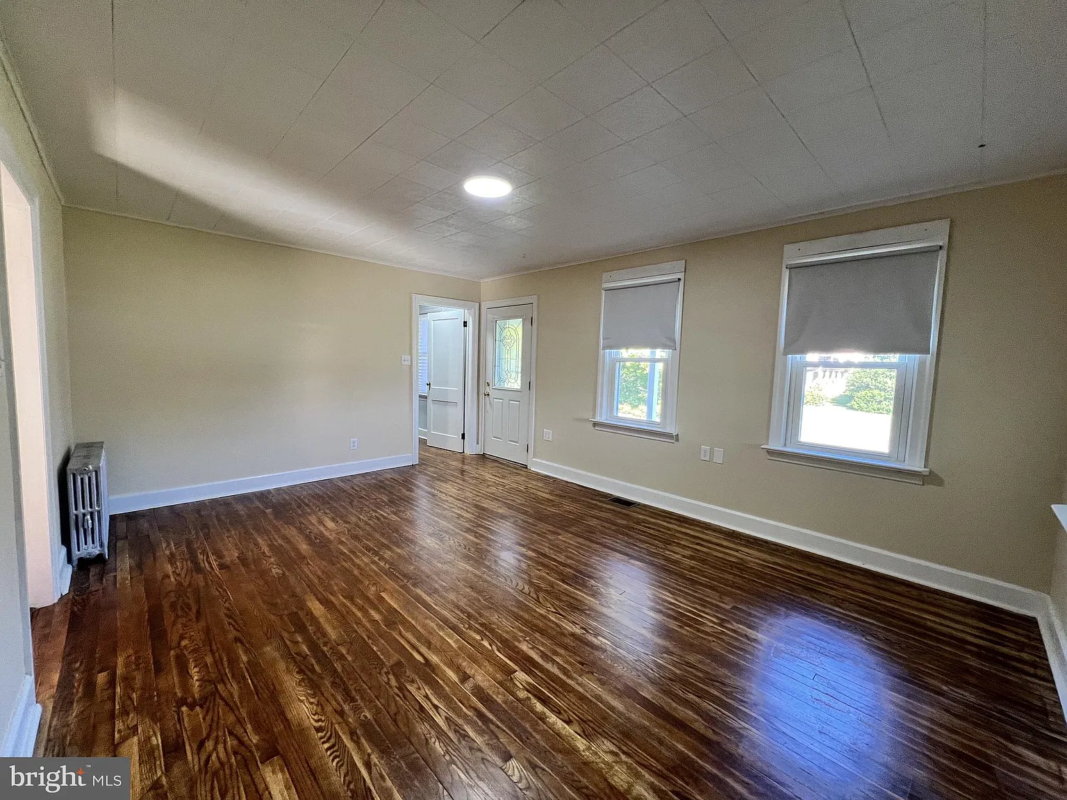 3 bed, 2.0 bath, 1400 sqft, $1,850 — Photo 4