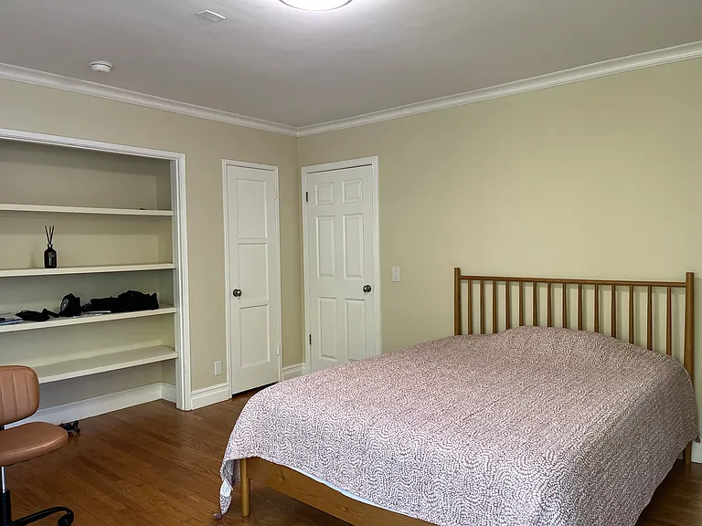 Unit Furnished