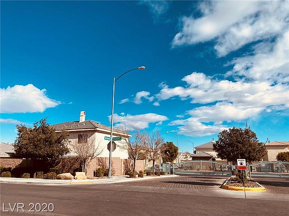 3rd image of 7391 Lionheart St