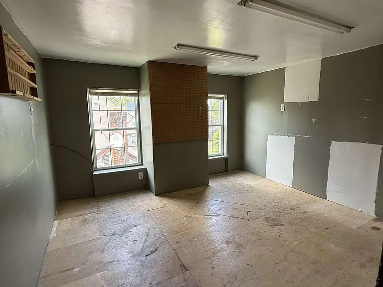 1507 Moore St — Photo 20