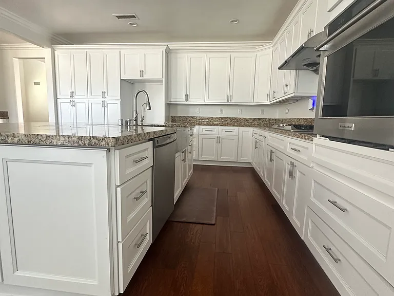 3279 Huntfield St — Photo 19