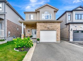 8 Kedwell St, Cambridge, ON N1P0C1