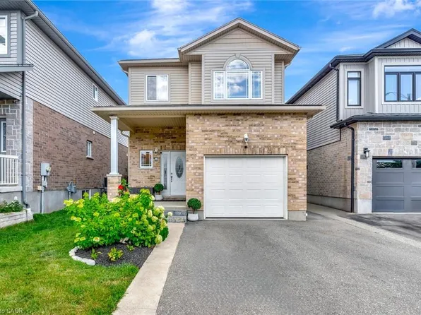 8 Kedwell St, Cambridge, ON N1P 0C1