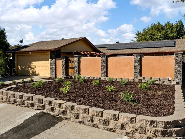 3401 Bridle Path Ln, Modesto, CA 95356