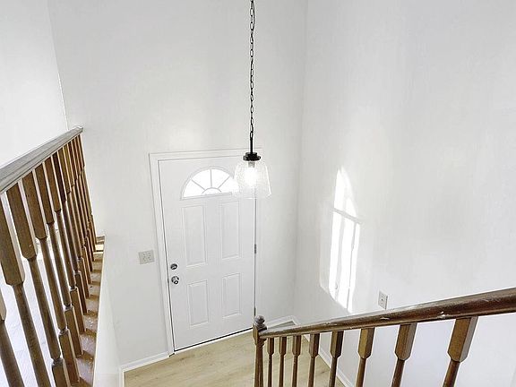 5th image of 13712 Cabells Mill Dr