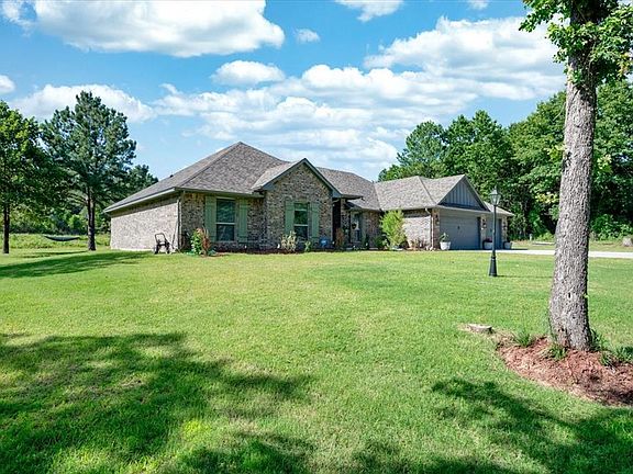 3rd image of 19395 Hidden Pines Dr