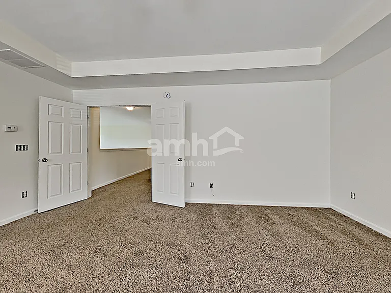 228 Oakland Way — Photo 20