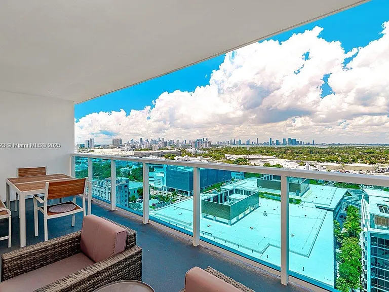 2301 Collins Ave #21 — Photo 25