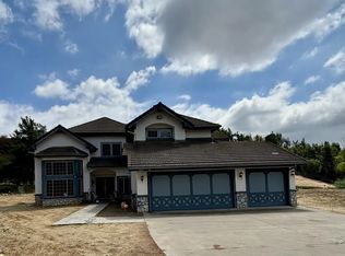 9803 Quail Canyon Rd, El Cajon, CA 92021