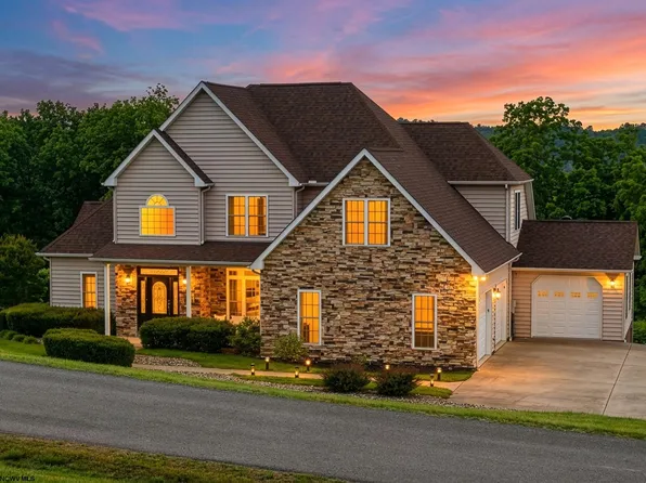 408 Platinum Point, Morgantown, WV 26508