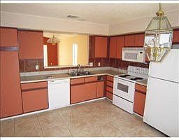 5th image of 214 Pelican Ct