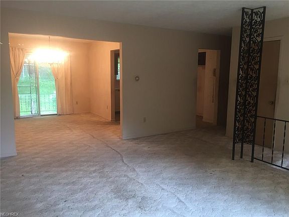 2nd image of 383 Mackinaw Ave